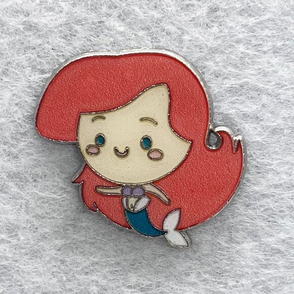 🔮 5/$25‎ Disney The Little Mermaid Ariel Cutie Pin - Picture 1 of 3